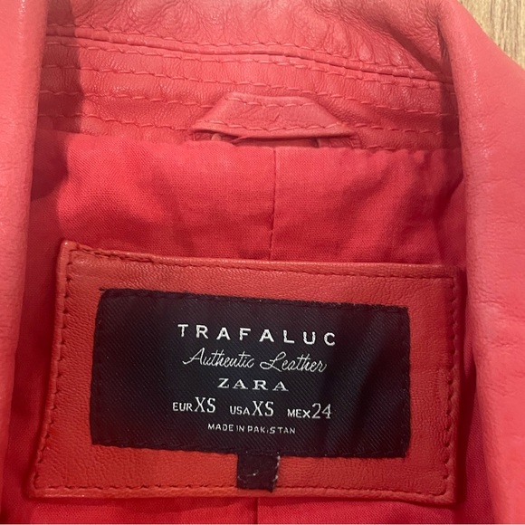 Leather Jacket - Picture 4 of 6